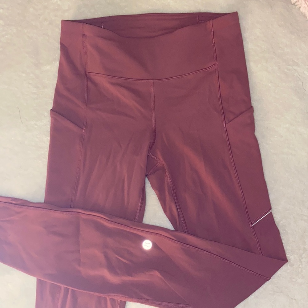 color “moss rose” lululemon speed up leggings